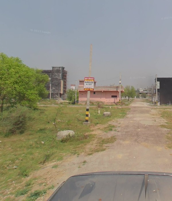 Rohini Sector 36 Plot for Sale - A3-83c Packaging